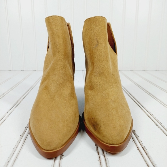 Bp Brynne Tan Suede Block Heel Pointy Toe Ankle Booties K61 - Picture 3 of 11